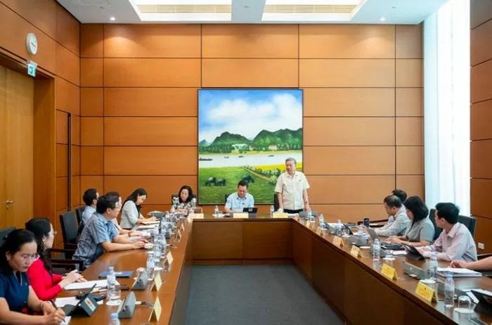 Tổng Bí thư Tô Lâm dự họp tại phiên thảo luận ở tổ của Quốc hội chiều nay 26/10 (Ảnh: Media Quốc hội).