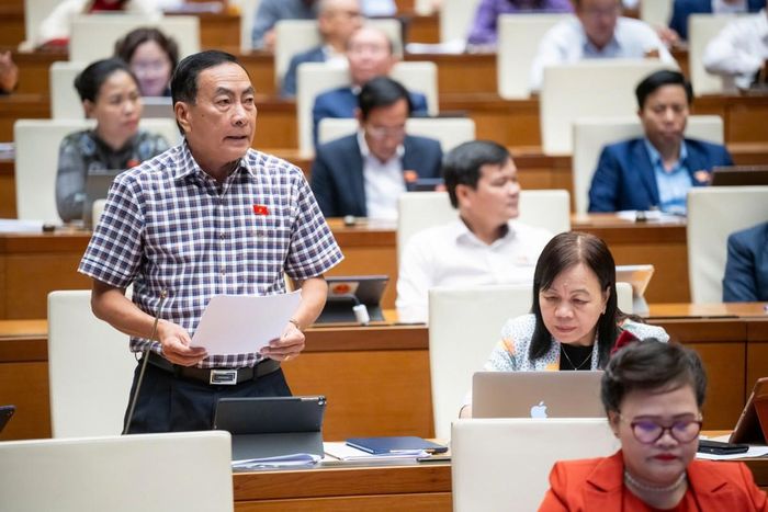 Đại biểu Phạm Văn Hòa - Đoàn ĐBQH tỉnh Đồng Tháp. Ảnh: CTTĐT Quốc hội