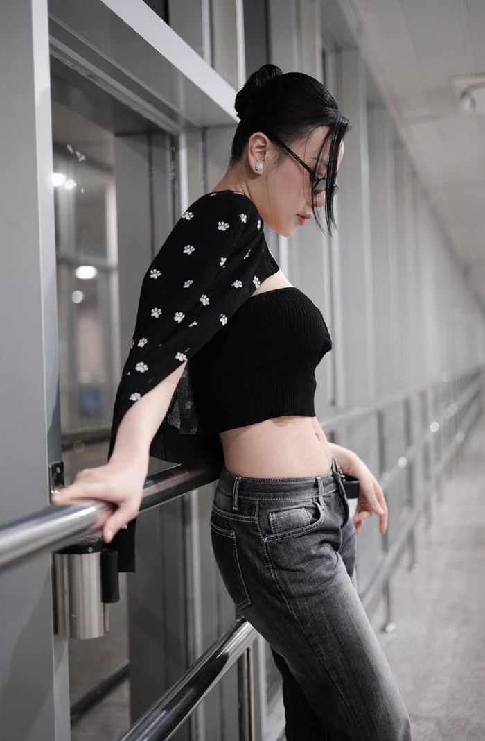 Phương Oanh cho biết, khi mang bầu cô nặng khoảng 77kg, tăng 20kg. (Ảnh: FBNV)