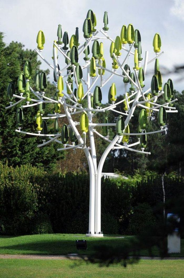 Mỗi sản phẩm Aeroleaf có thể có kích thước khác nhau, với chiều cao trung bình khoảng 105cm.