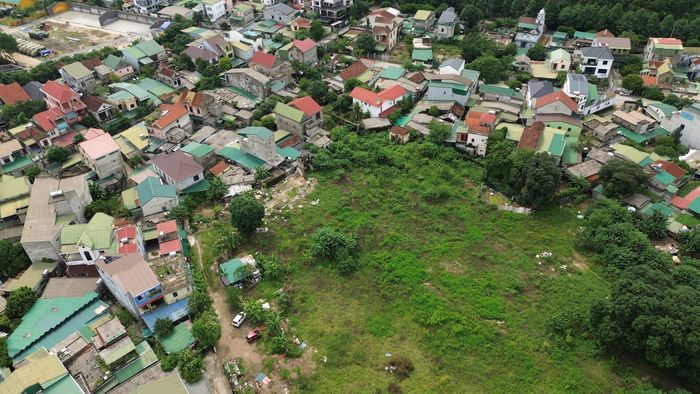 Đơn vị chủ quản từng phải vất vả giải quyết vướng mắc khi giải phóng mặt bằng để thực hiện dự án xây dựng khu dân cư, thế nhưng sau đó lại không thực hiện. Ảnh: Tiến Đông
