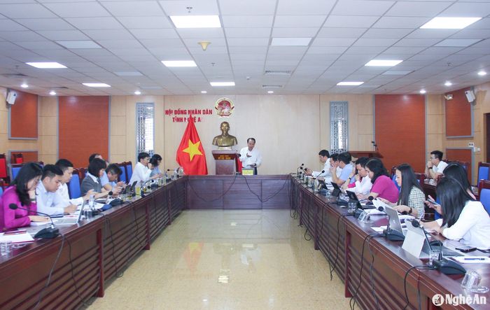 Quang cảnh cuộc họp giao ban. Ảnh: Mai Hoa