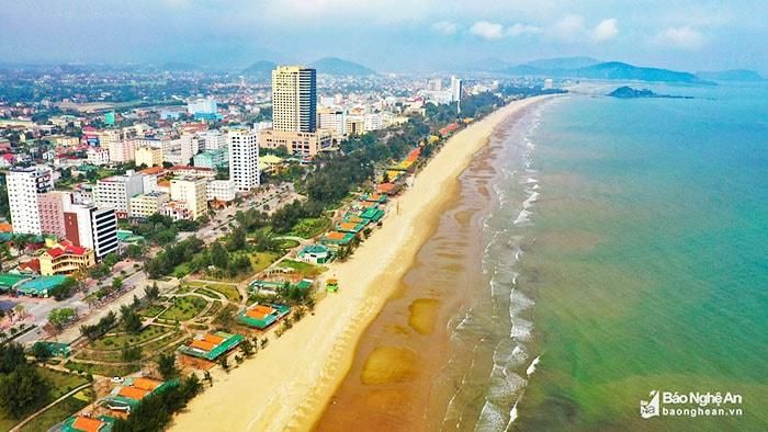 Đô thị Vinh mở rộng bao gồm biển Cửa Lò. Ảnh: Tư liệu Báo Nghệ An