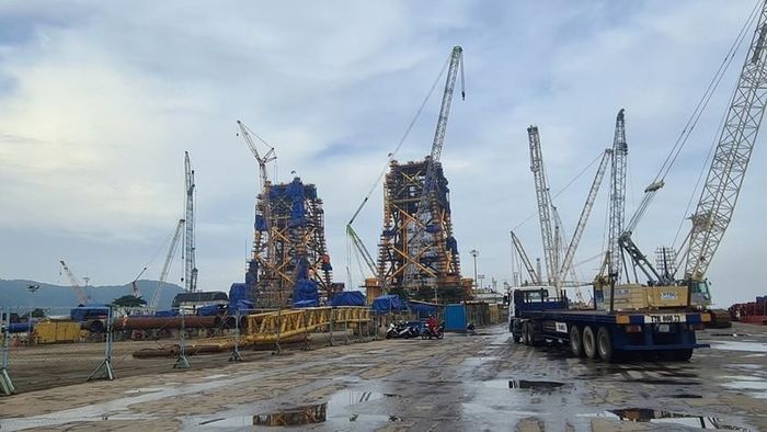  Xưởng dịch vụ PTSC tại Vũng Tàu chế tạo chân đế cột điện gió ngoài khơi. (Ảnh: Minh Hữu).