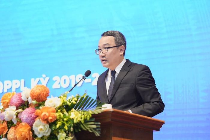 Cục trưởng Cục Kiểm tra VBQPPL Hồ Quang Huy phát biểu tại Hội nghị.