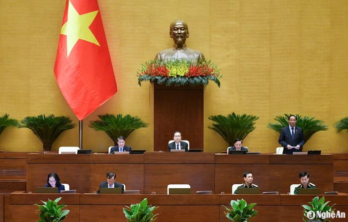 Phó Chủ tịch Quốc hội Trần Quang Phương điều hành phiên họp. Ảnh: Nam An