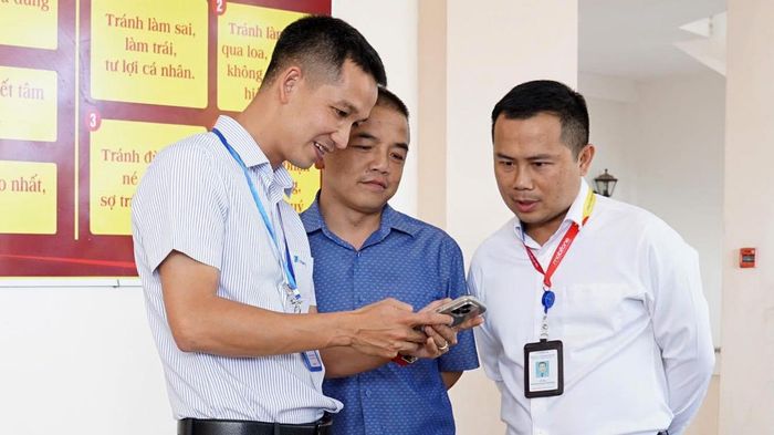 Chuyển đổi số toàn trình - lấy người dân làm trung tâm