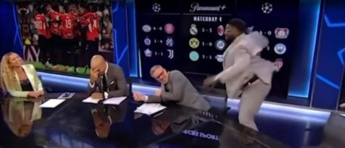 Richards ăn mừng sau cuộc bình chọn vui của nhà đài CBS. ẢNH: CBS SPORTS 