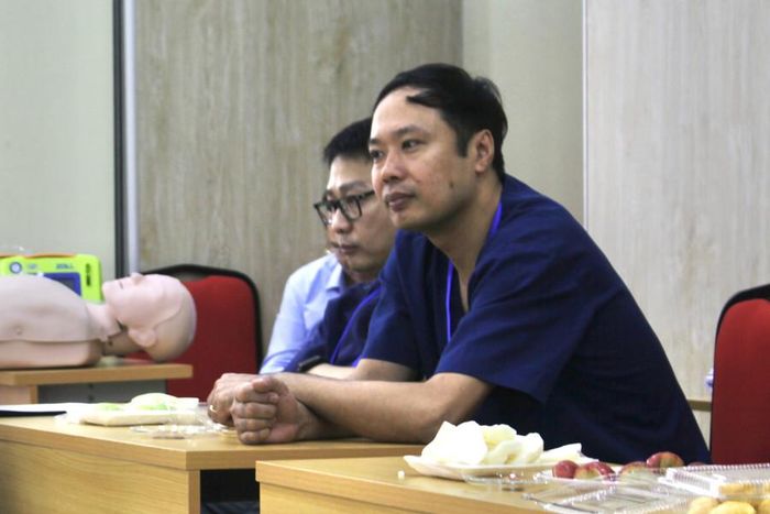 ThS. BS. Đỗ Quốc Phong tại buổi tập huấn. Ảnh: Phong Anh