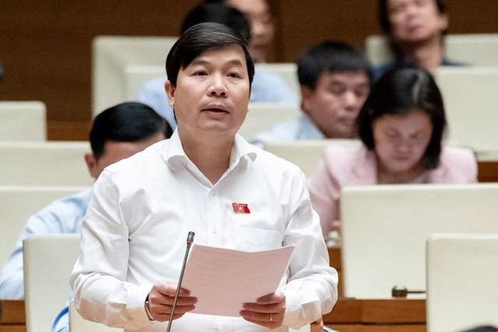 ĐBQH Hoàng Đức Chinh - Đoàn ĐBQH tỉnh Hòa Bình