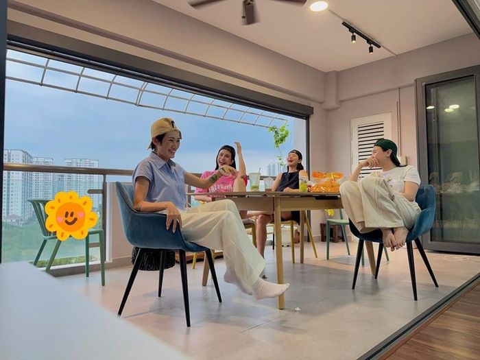 Đàm Thu Trang đã cập nhật hình ảnh bản thân sau ít tháng im hơi lặng tiếng. Ảnh: FB Đàm Thu Trang.