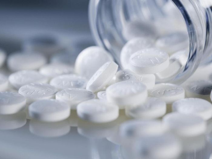 Để giảm nguy cơ mắc hội chứng Reye, không cho trẻ uống aspirin hoặc các loại thuốc có chứa aspirin để điều trị các bệnh do virus.