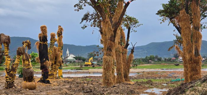  Ông Kiện lập 10ha ao hồ nuôi trồng thủy sản để phân lô bán nền 