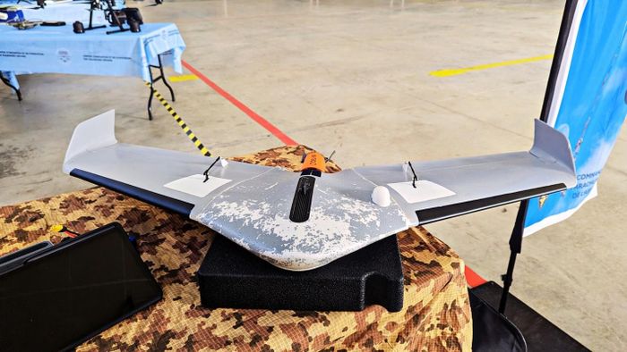 Những chiếc UAV UX11 được thiết kế để đối phó với các thiết bị gây nhiễu của Nga, loại UAV này trước đây cũng đã được Ukraine sử dụng để thực hiện nhiệm vụ trinh sát. Ảnh: Numerama.