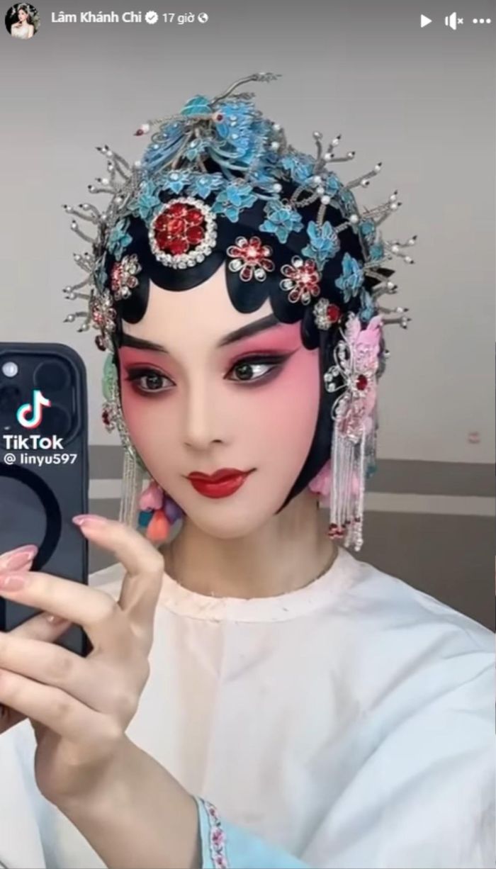 Lâm Khánh Chi xuất hiện với tạo hình đầy độc lạ.