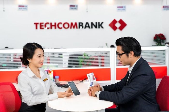 TCBS là công ty con của Ngân hàng Techcombank, với tỷ lệ sở hữu 94%.