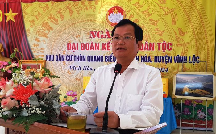 Ông Nguyễn Quang Hải, Phó Chủ tịch HĐND tỉnh Thanh Hóa phát biểu chung vui với bà con tại Ngày hội. Ảnh: Nguyễn Chung
