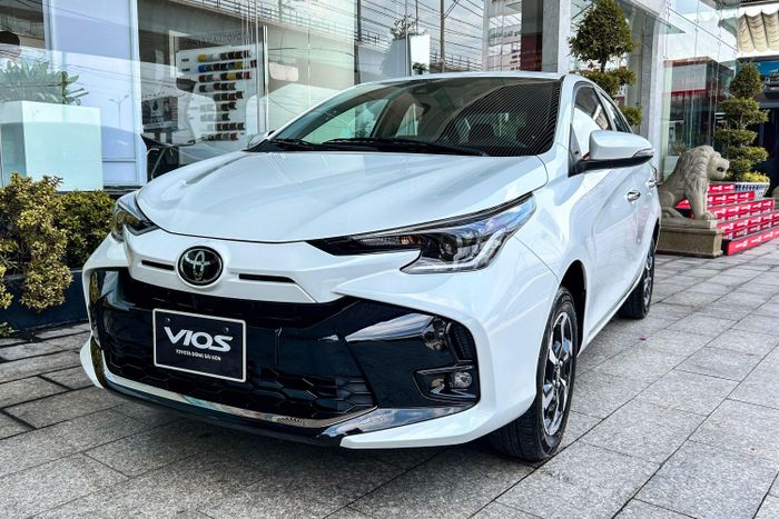 VinFast và Toyota đang là 2 hãng xe có doanh số ôtô du lịch cao nhất từ đầu năm.