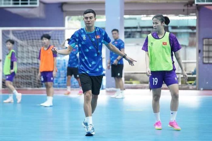 Mục tiêu của đội tuyển futsal nữ Việt Nam ở Philippines sắp tới là chức vô địch. Ảnh: VFF