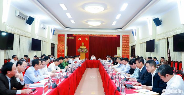 Ban Thường vụ Tỉnh ủy Nghệ An họp phiên thường kỳ tháng 10/2024 Ảnh: Thành Duy