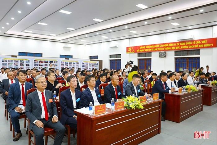  Đại hội Chi bộ Công ty CP Cảng quốc tế Lào - Việt được tổ chức trang trọng. 
