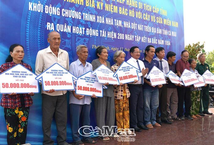 Ủy ban MTTQ Việt Nam tỉnh đã khởi động chương trình xóa nhà tạm, nhà dột nát trên địa bàn tỉnh, giúp hộ nghèo có mái ấm an cư.