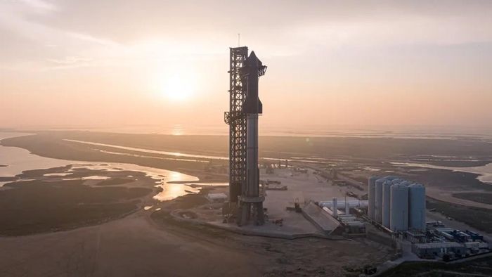 Tầng trên của Starship sẽ phóng lên không gian và bay theo một quỹ đạo không đầy đủ rồi trở lại khí quyển Trái Đất để hạ cánh xuống Ấn Độ Dương.