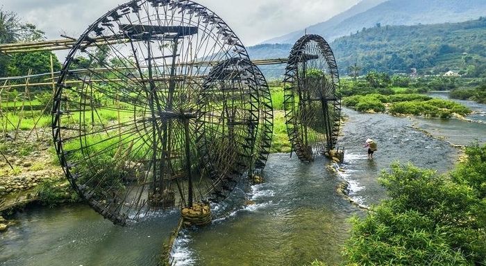 Mùa nước đổ cũng là cơ hội để du khách khám phá vẻ đẹp rất khác của núi rừng Pù Luông