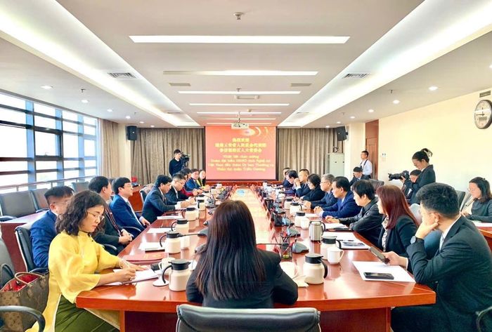 Đoàn công tác thăm và làm việc tại Ủy ban Thường vụ Nhân đại Quận Triều Dương, Thủ đô Bắc Kinh, Trung Quốc
