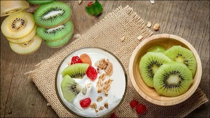 Sử dụng kiwi làm món tráng miệng rất ngon.