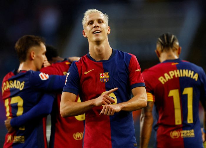 Dani Olmo ghi 5 bàn cho Barca từ đầu mùa và đang có phong độ ổn cùng đội bóng mới. Olmo thể hiện phong độ rất cao ngay trong những trận đầu tiên khoác áo Barca mùa này.