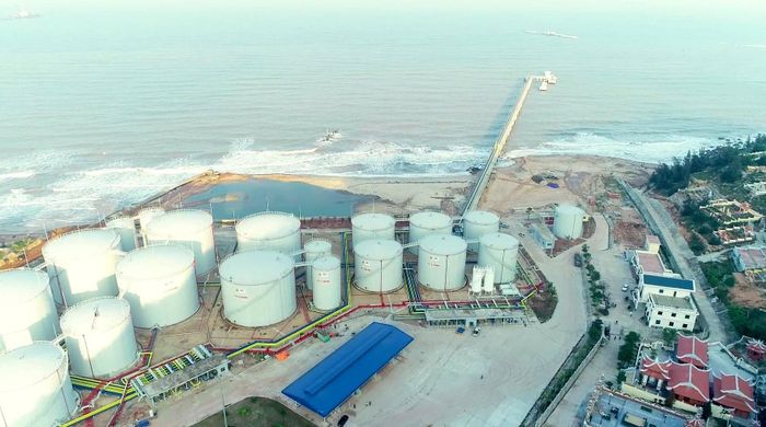 Toàn cảnh Tổng kho xăng dầu DKC ở Nghi Thiết. Ảnh tư liệu: Trân Châu