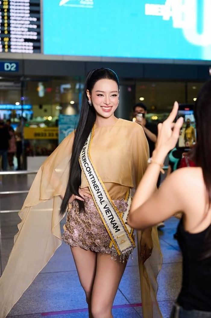 Qua từng vòng thi như áo tắm, trang phục dân tộc, trang phục dạ hội, ứng xử, ban giám khảo sẽ chọn ra thí sinh xuất sắc nhất của mỗi châu lục và trao các danh hiệu hoa hậu, á hậu trong chung kết.