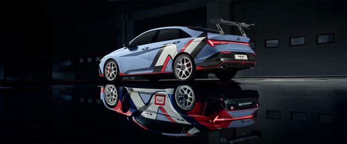 Hyundai Elantra N TCR Edition vừa ra mắt có ngoại hình thể thao hơn hẳn bản N thông thường