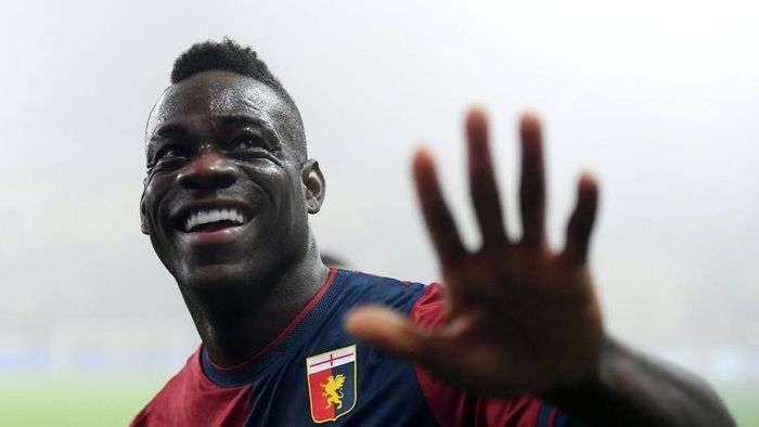 Balotelli sẽ có HLV mới chỉ sau hai tuần cập bến Genoa.
