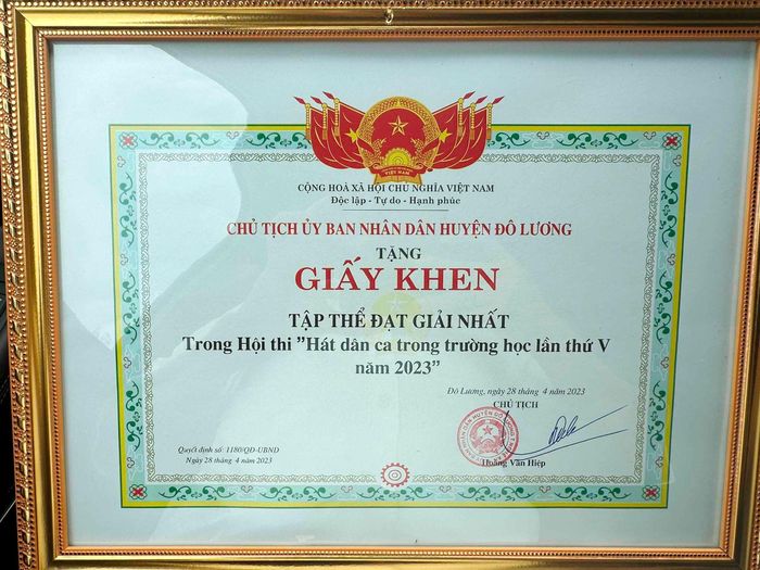 Thầy Nguyễn Cao Bằng đã dành trọn tâm huyết để lan tỏa giá trị Dân ca ví, giặm trong nhịp sống hiện đại. Ảnh: Thanh Quỳnh - Nhân vật cung cấp