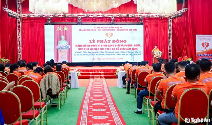 Toàn cảnh lễ phát động. Ảnh: Bé Vinh