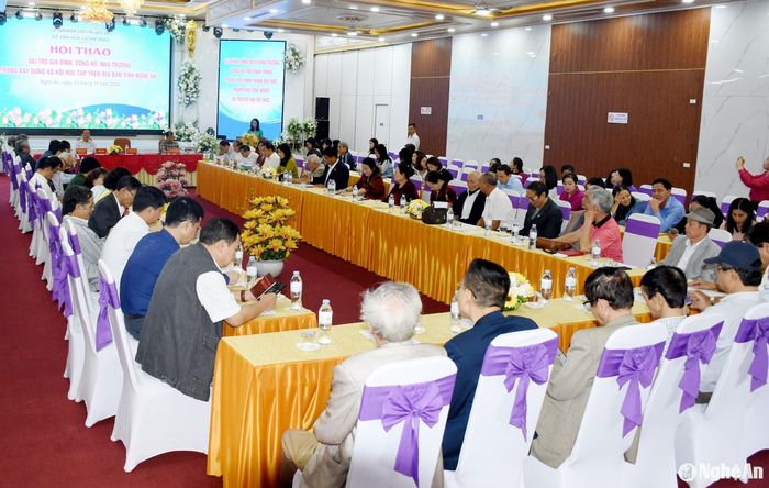 Quang cảnh hội thảo. Ảnh: Công Kiên