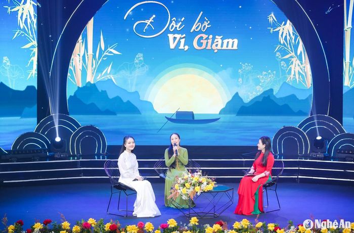 Phần giao lưu với Nghệ sĩ Nhân dân Trịnh Hồng Lựu và ca sĩ Hà Quỳnh Như. Ảnh: Đức Anh
