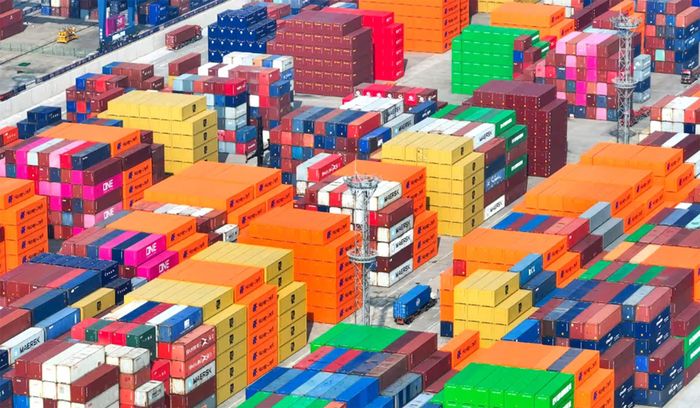 Hàng xuất khẩu từ Trung Quốc, Mexico và Canada sang Mỹ phải đối mặt với mức thuế mới nếu kế hoạch của ông Donald Trump được thực hiện. Ảnh minh họa: Shutterstock.