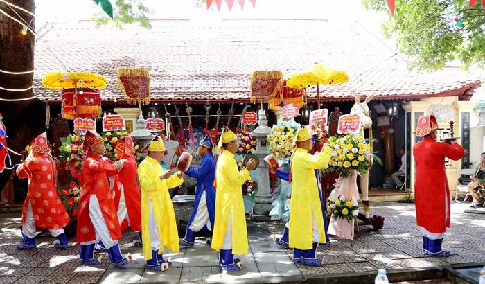Lễ tế tại Lễ hội Đền Yên Lương - 1 trong 9 di sản văn hóa phi vật thể ở Nghệ An được đưa vào danh mục di sản văn hóa phi vật thể quốc gia. Ảnh: Đình Tuyên