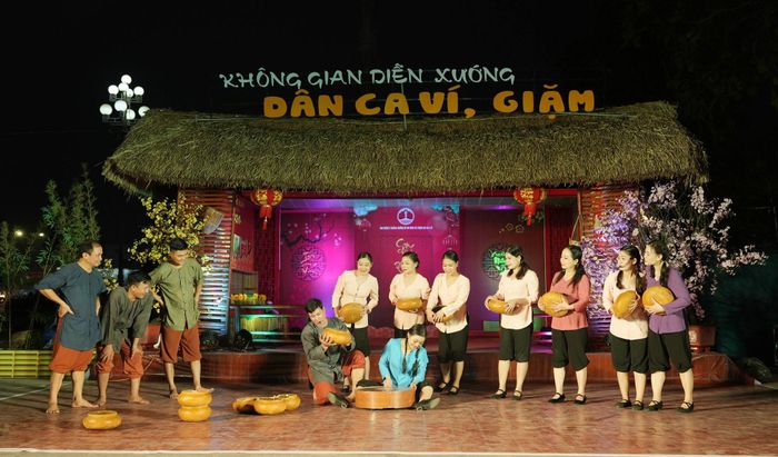 Dân ca ví, giặm Nghệ Tĩnh được UNESCO ghi danh là di sản văn hóa phi vật thể đại diện của nhân loại. Ảnh: Minh Quân