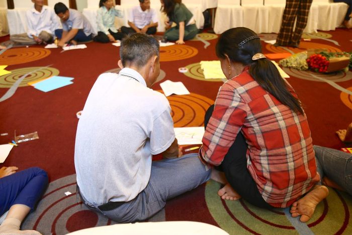 Những hội thảo Dự án “Nâng cao năng lực cán bộ và nhận thức người dân trong việc cải thiện tiếp cận dịch vụ hỗ trợ cho phụ nữ và trẻ em chịu ảnh hưởng bởi bạo lực giới” tổ chức đã thay đổi nhiều gia đình. Ảnh: CSCC