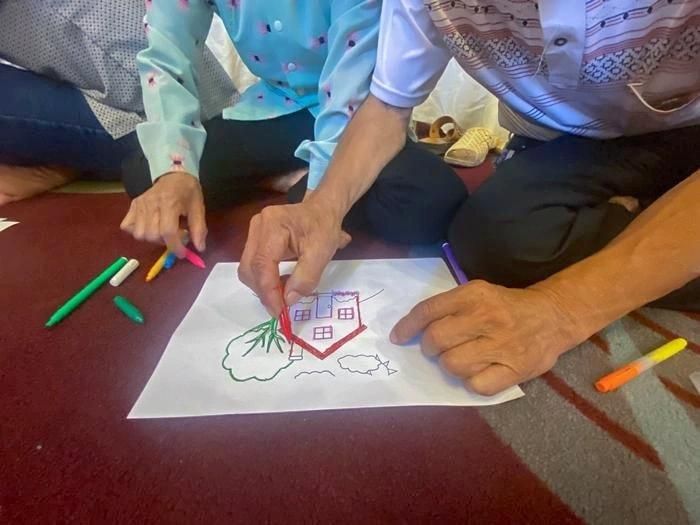 Những hội thảo Dự án “Nâng cao năng lực cán bộ và nhận thức người dân trong việc cải thiện tiếp cận dịch vụ hỗ trợ cho phụ nữ và trẻ em chịu ảnh hưởng bởi bạo lực giới” tổ chức đã thay đổi nhiều gia đình. Ảnh: CSCC