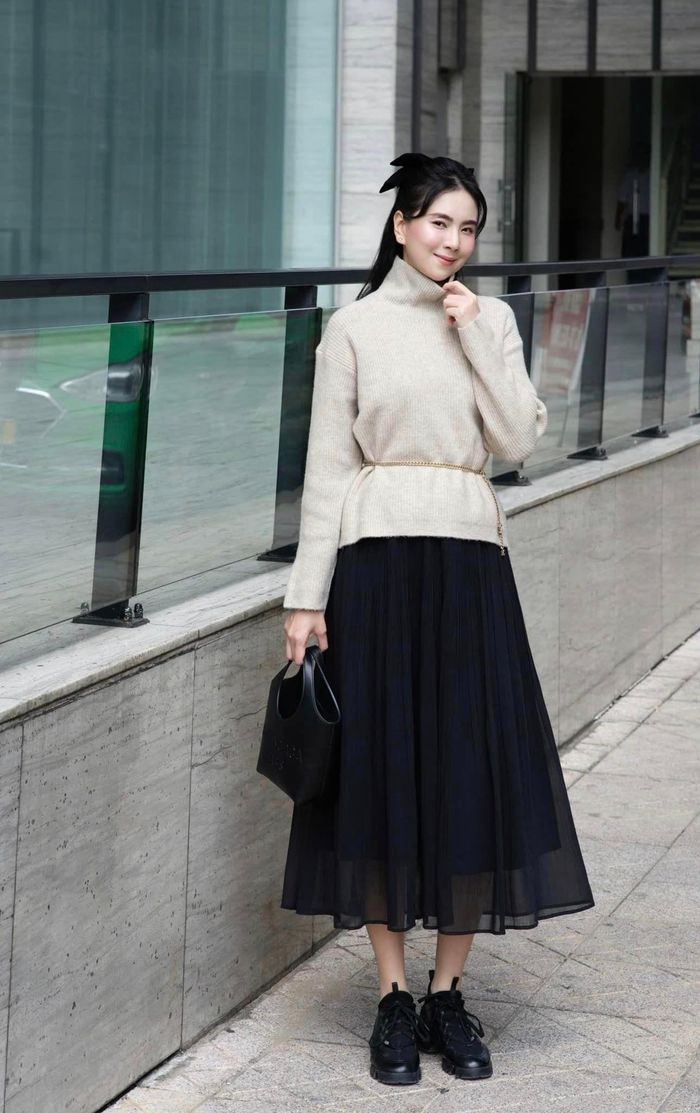 Mỗi ngày, nữ MC đều chăm chỉ cập nhật những khoảnh khắc khi đi làm, đi chơi hoặc các hoạt động đời thường.