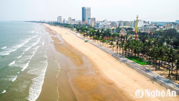 Quang cảnh bờ biển Cửa Lò, thuộc thành phố Vinh (Nghệ An). Ảnh tư liệu: Thành Cường