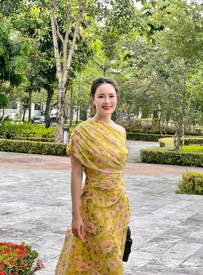 Qua mỗi bộ phim, Hồng Diễm càng ngày càng diễn xuất thần hơn, bên cạnh đó, nhan sắc và hình tượng trên phim của cô cũng thăng hạng dần. (Ảnh: FBNV)