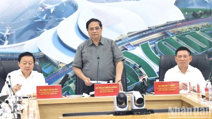 Thủ tướng Phạm Minh Chính phát biểu tại buổi làm việc.