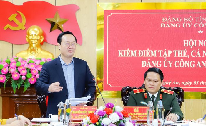 Đồng chí Nguyễn Đức Trung - Bí thư Tỉnh ủy, Chủ tịch UBND tỉnh phát biểu chỉ đạo hội nghị. Ảnh: Phạm Bằng