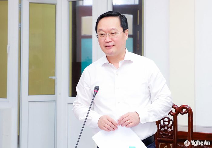 Bí thư Tỉnh ủy, Chủ tịch UBND tỉnh Nguyễn Đức Trung phát biểu chỉ đạo hội nghị. Ảnh: Phạm Bằng